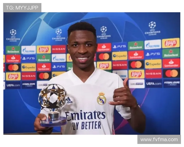 维尼修斯防守参与度是否符合现代边锋要求